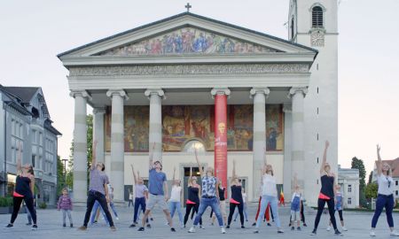 Offizieller Song und Tanz sind veröffentlicht Offizieller Song und Tanz sind veröffentlicht
